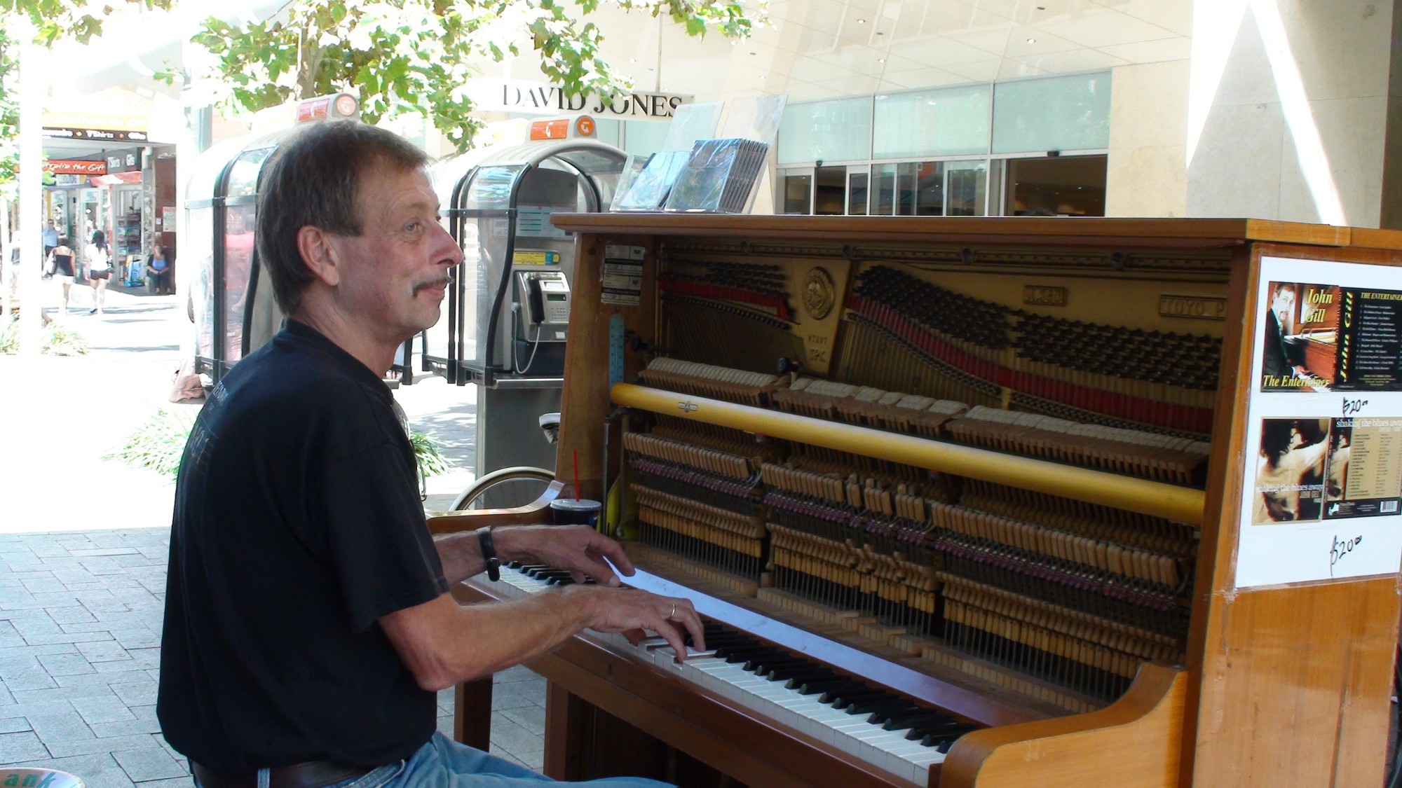 Perth piano street player John Gill