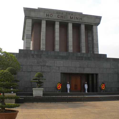 Hanoi. Ho Chi Minh mausoleum.